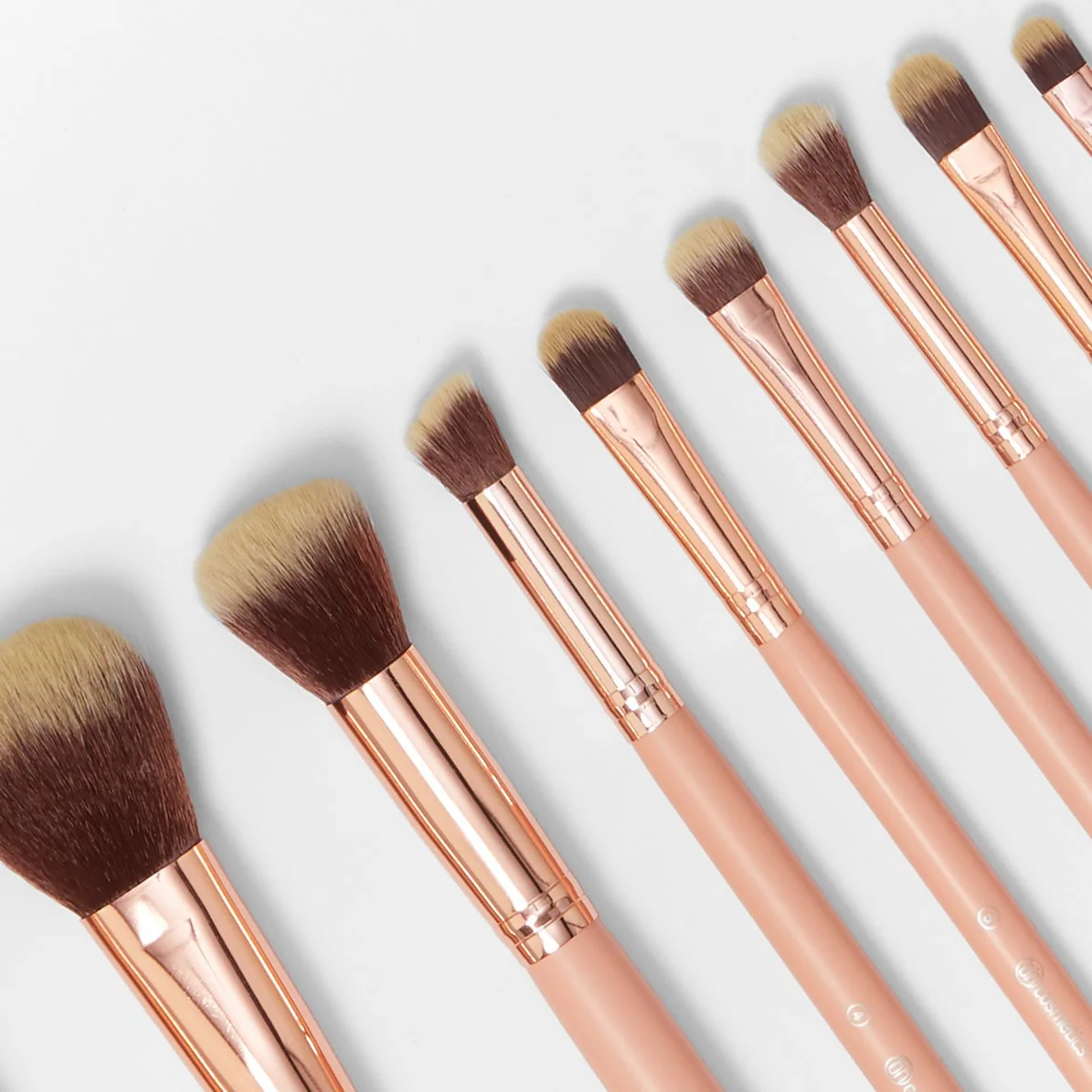 BH Chic 14 Piece Makeup Brush Set With Zip Bag - Image 3