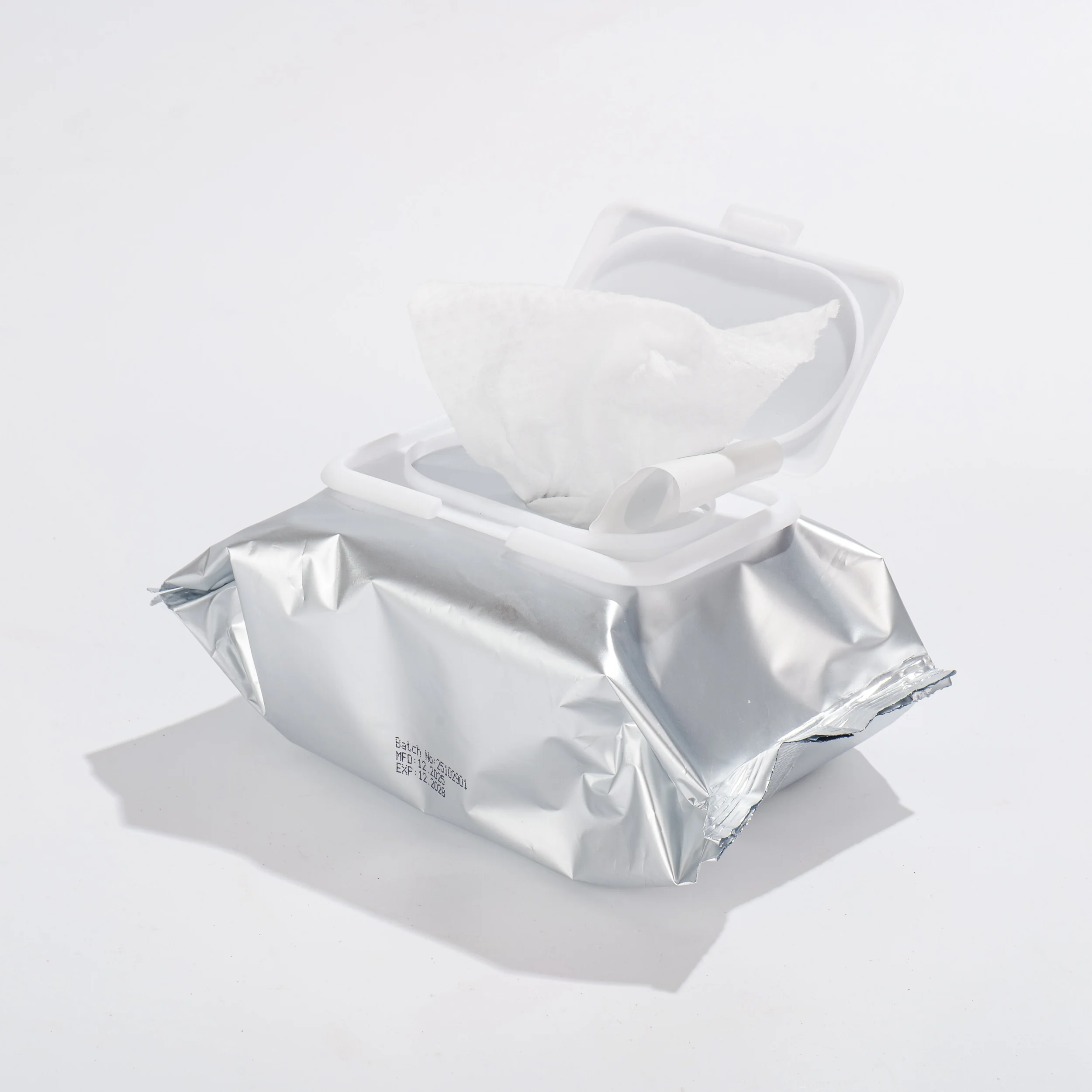 Miss Rose Fruity Makeup Remover Wipes - Image 3