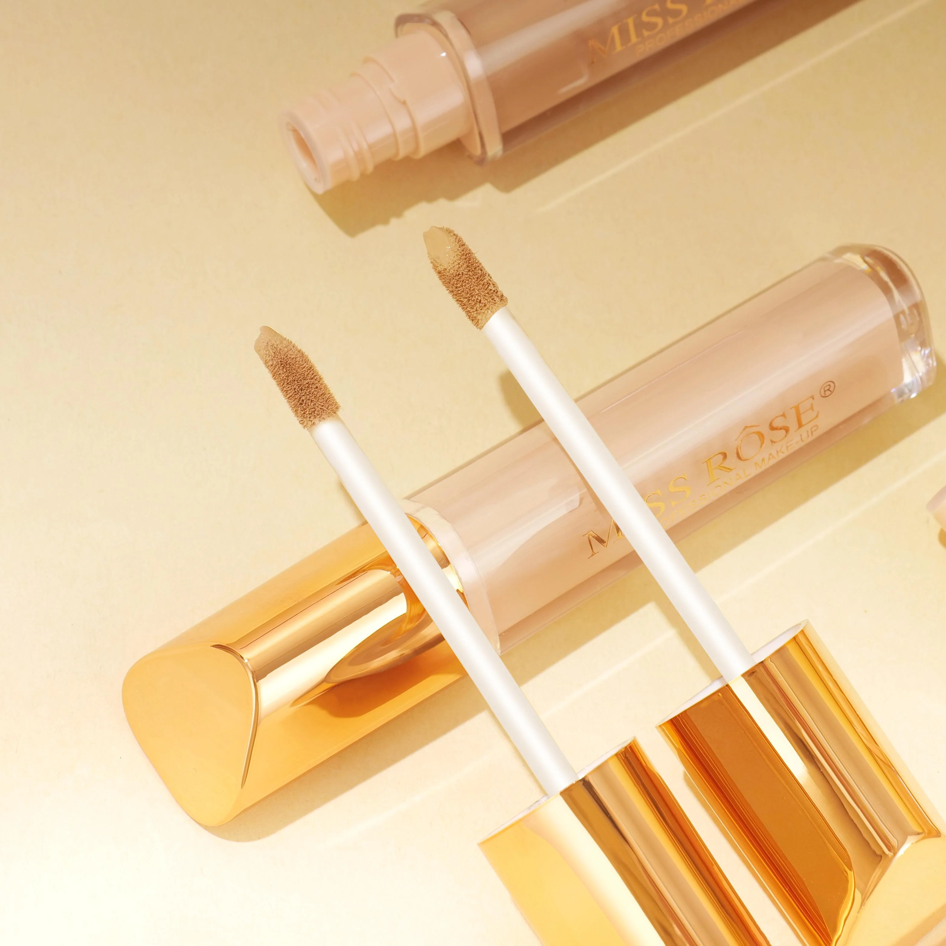Miss Rose Gold & Double Wear Concealer - Image 3