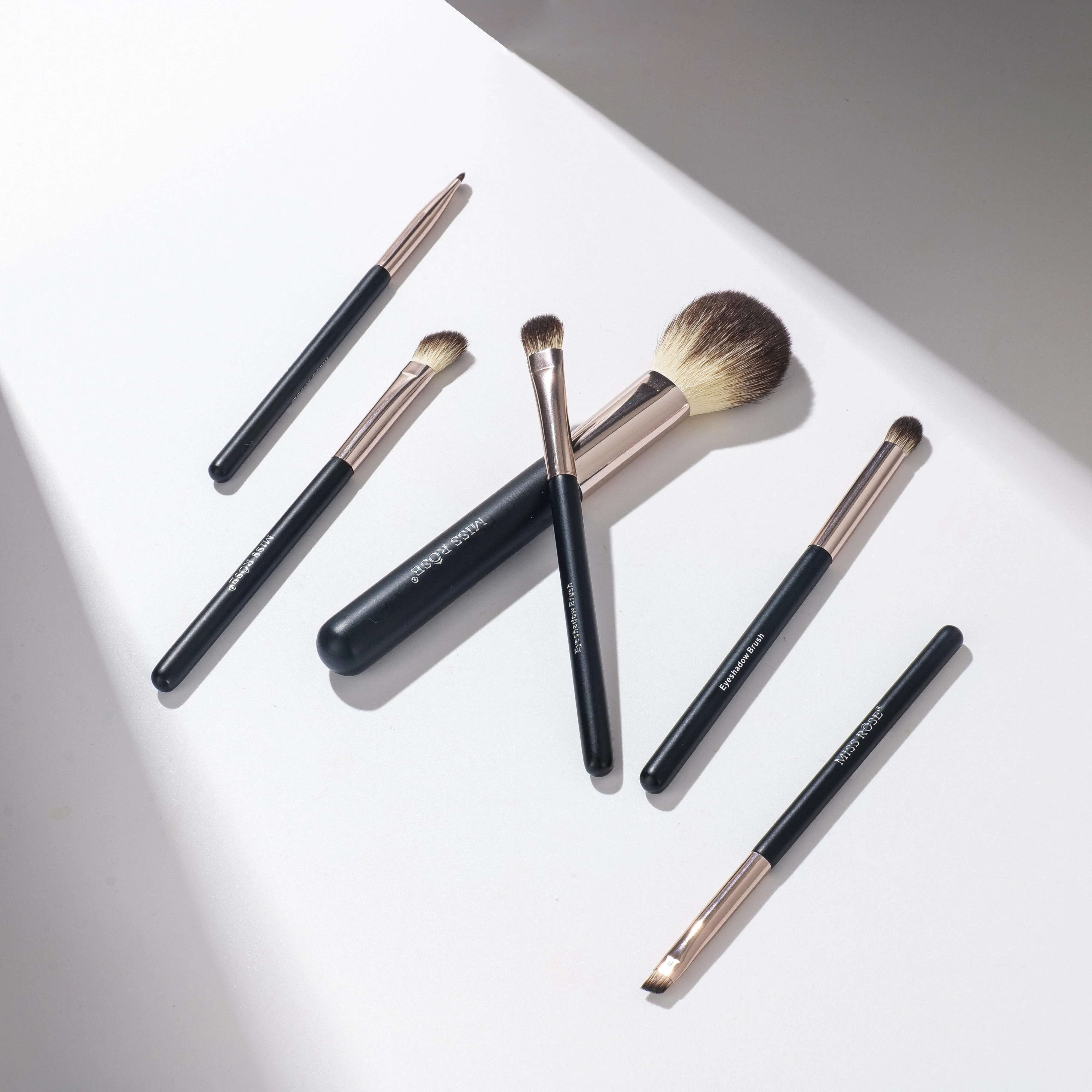 Miss Rose Makeup Brush Set (6 Piece) - Image 3