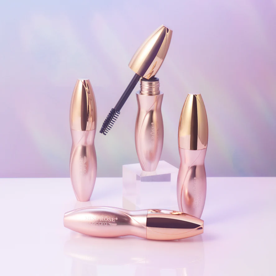 Miss Rose Volumizing Mascara - Image 3